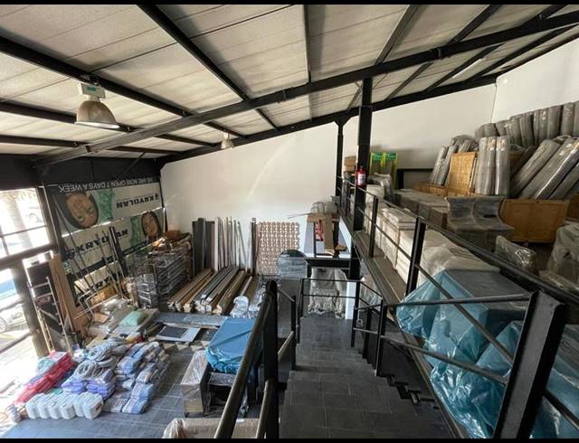 BUSINESS PROPERTY TO RENT IN LOUWLARDIA